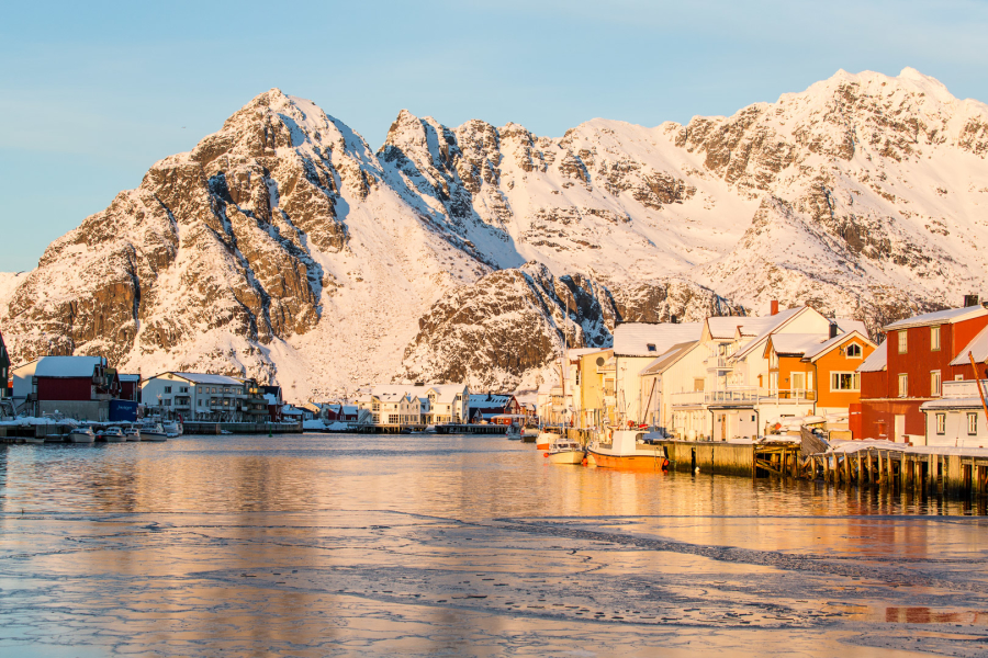 Hennigsvaer - wir "üben Abendsonne" 11.2. Henningsvaer - Sonnenuntergang im Hafen