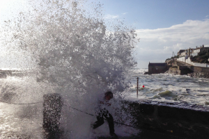 6.10.2014 Springflut und Sturm in Porthleven