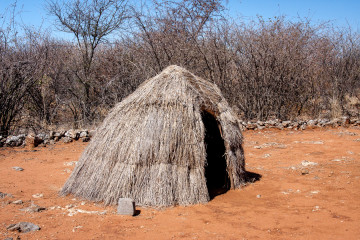 25.7. Cultural VIllage in Tsumeb: San-Buschmänner