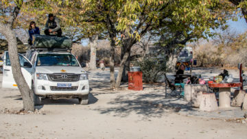 26./27.7. Halali Restcamp - Site 36, wir bauen auf