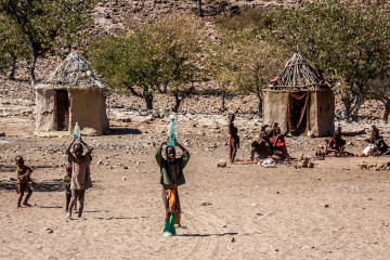 31.7. Himba-Dorf