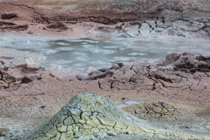 21.7. Lower Geyser Basin - Fountain Paint Pots