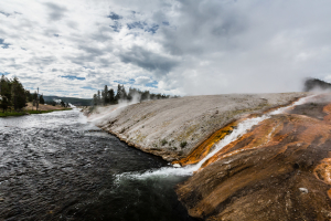 21.7. Midway Geyser Basin - Run-off.