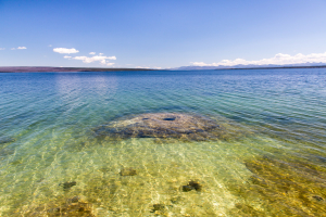 22.7. West Thumb Geyser Basin - Fishing Cone