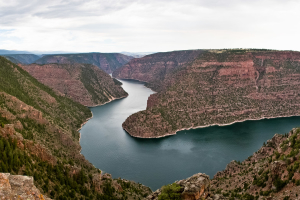 24.7. Flaming Gorge - Red Canyon