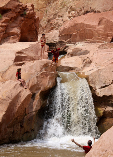 Wasserfall und Badestelle im Escalante River, Capitol Reef NP