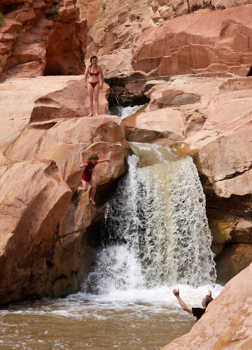 Wasserfall und Badestelle im Escalante River, Capitol Reef NP