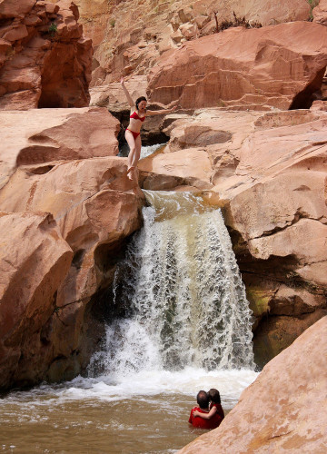 Wasserfall und Badestelle im Escalante River, Capitol Reef NP