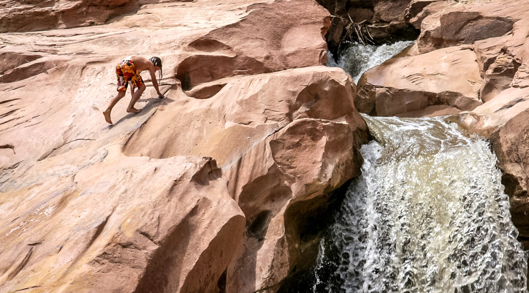 Wasserfall und Badestelle im Escalante River, Capitol Reef NP