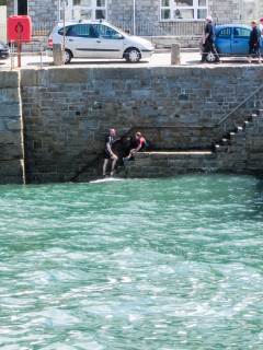 8.8.: Baden im Hafen ;-)