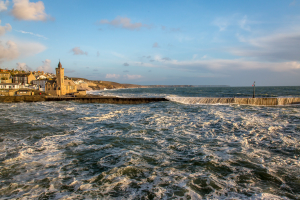 9.10. High Tide in Porthleven