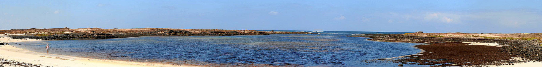 Lavastrom ins Meer bei Corralejo