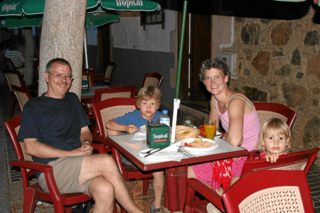 Nette Restaurants in Ajuy.