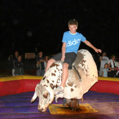 Cody: Kids-Rodeo ;-)