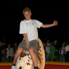 Cody: Kids-Rodeo ;-)