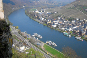 Blick von Burg Grevenstein