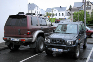 Unser Jeep ... (der rechte :-)