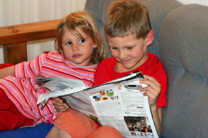 2006: Luis liest Karla vor