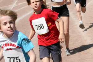 11.5.2008: Luis wird Zweiter beim 800m-Lauf.