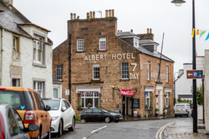 19.6. North Queensferry, Albert Hotel