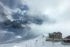 24.2.2017 - der Eiger lugt aus den Wolken