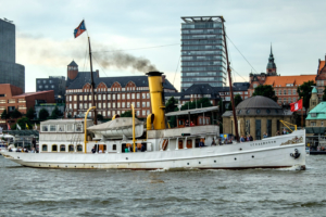 20.8. Blick von Steinwerder