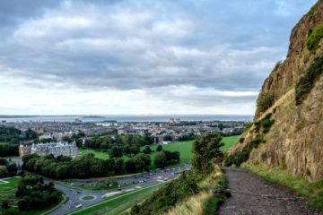 10.9.2016 - Blick von Arthur's Seat auf Edinburgh