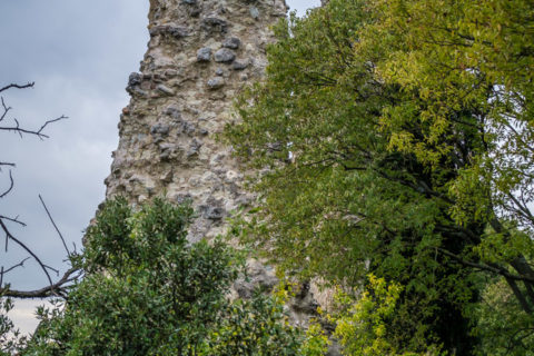 6.10.2020 - Tortona, die imposanten Überreste des Castello ;-)