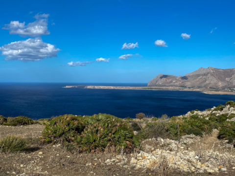 14.10.2020 - Wanderung Monte Cofano. Blick auf den Monte Monaco