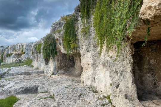 19.10.2020 - Archäologischer Park Siracusa, Gräberstraße am Teatro Greco