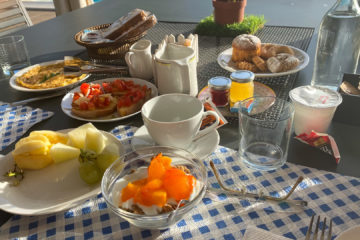 24.10.2020 - Frühstück im Etna Bike B&B, Zafferana