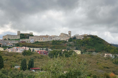 25.10.2020 - Fahrt nach Lipari. Bergdorf Montalbano