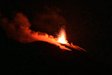 3.11.2020 - Nachtwanderung zur Sciara del Fuoco, Stromboli (19:43)