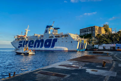 5.11.2020 - Porto di Lipari. Sizilienfähre