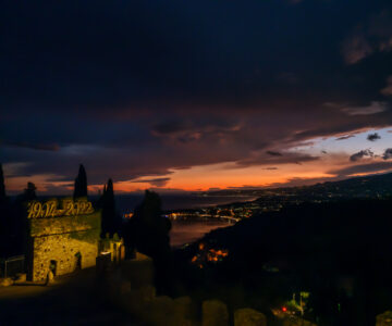 20.11.2022 - Citytour Taormina, Blick vom Hotel Excelsior (manuell entrauscht)