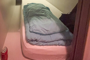 22.9.2024 - Edinburgh, POD-Bett im Kick Ass Grassmarket Hostel 😂