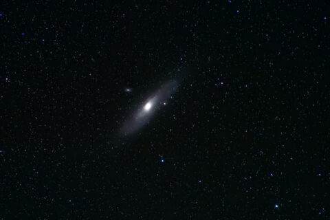 6.9.2024 - Andromeda am Llano de los Animas („Wassertank“) - stacked aus 30 Bildern, Sterne verkleinert