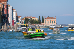 19.3.2025 - Venedig, Inselhopping - ÖPNV-Gewimmel