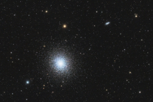 24.7.2026 - M13 Hercules (25000 Lj) mit NGC 6207 (45 mio Lj), La Palma, 1.2h UVIR im Juli 2026
